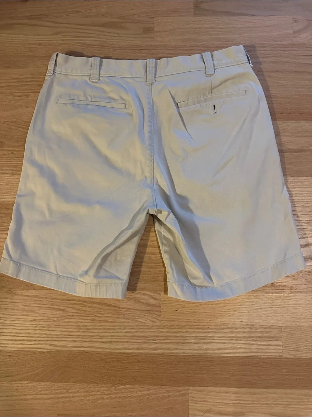 JCrew Men's Chino Shorts in Light Beige 32” waist 7” inseam
